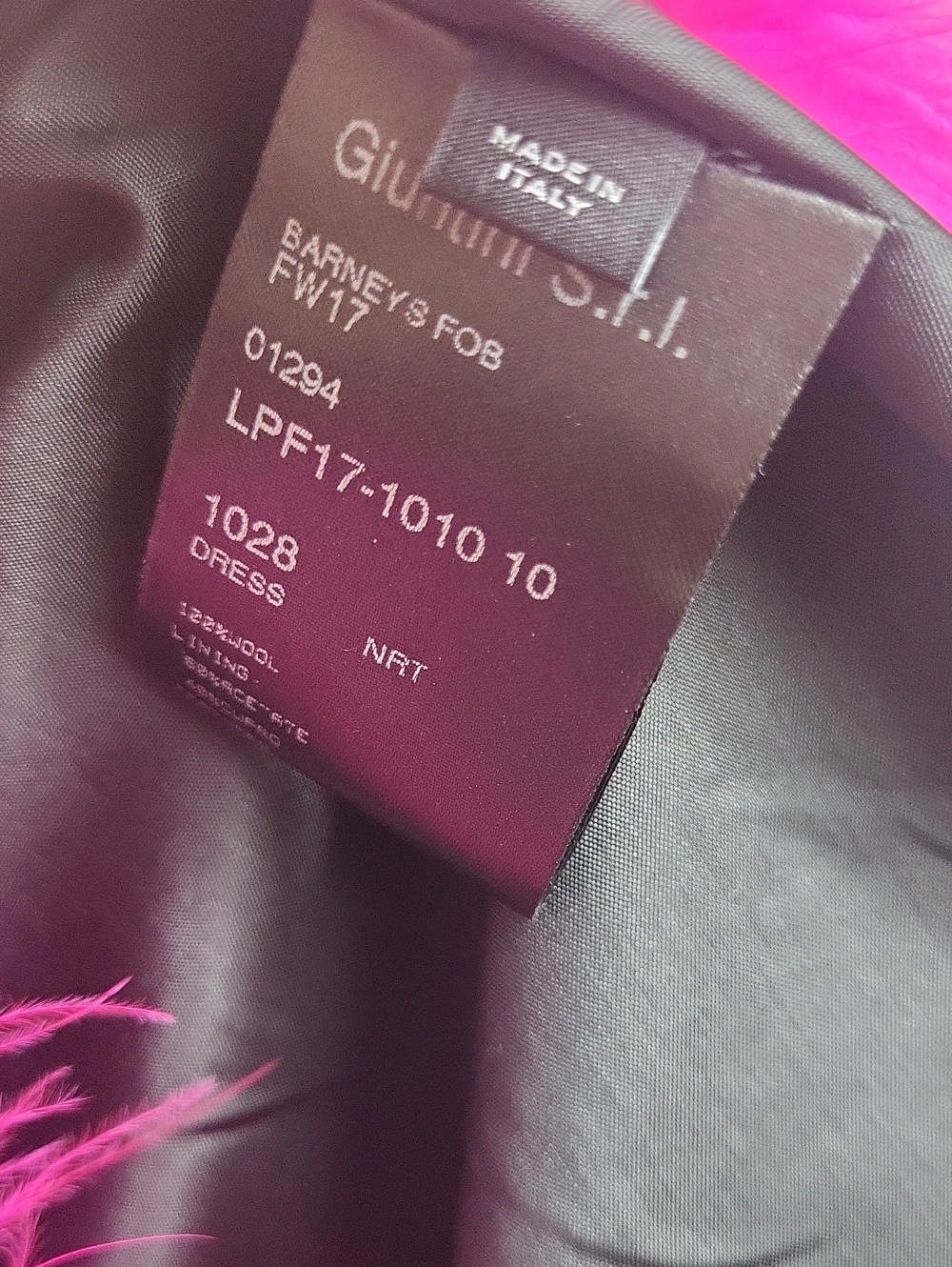 Lisa Perry Barneys New York Black Shift Dress with Hot Pink Feather Trim. Size 8 - Picture 11 of 16